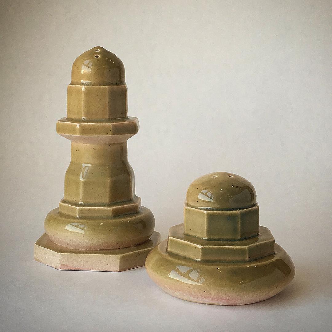 نمکپاش سرامیکی - Ceramic Salt Shaker